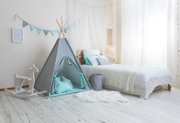 Grey Stars and Mint Dots