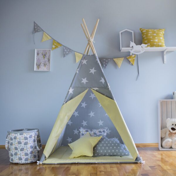 Grey and Yellow šator